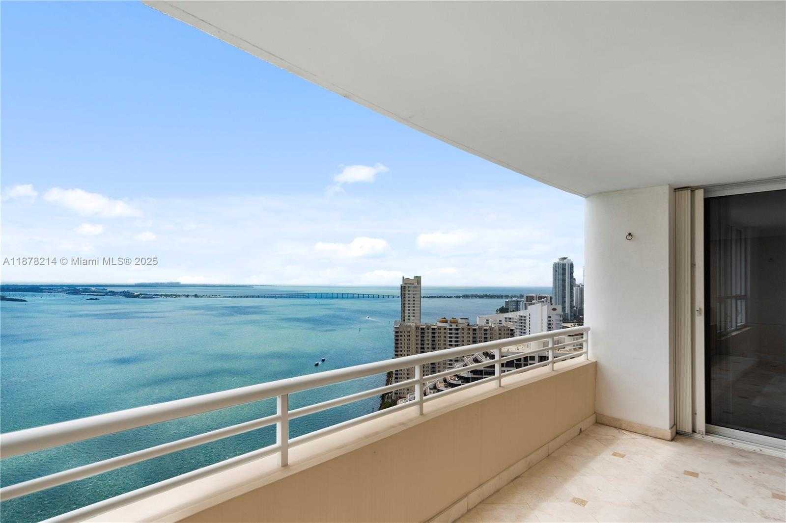 Small Image of 808 BRICKELL KEY DR #3106, Miami Number 4