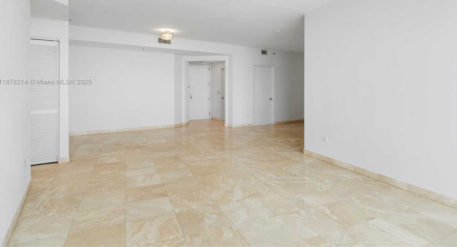 Small Image of 808 BRICKELL KEY DR #3106, Miami Number 5