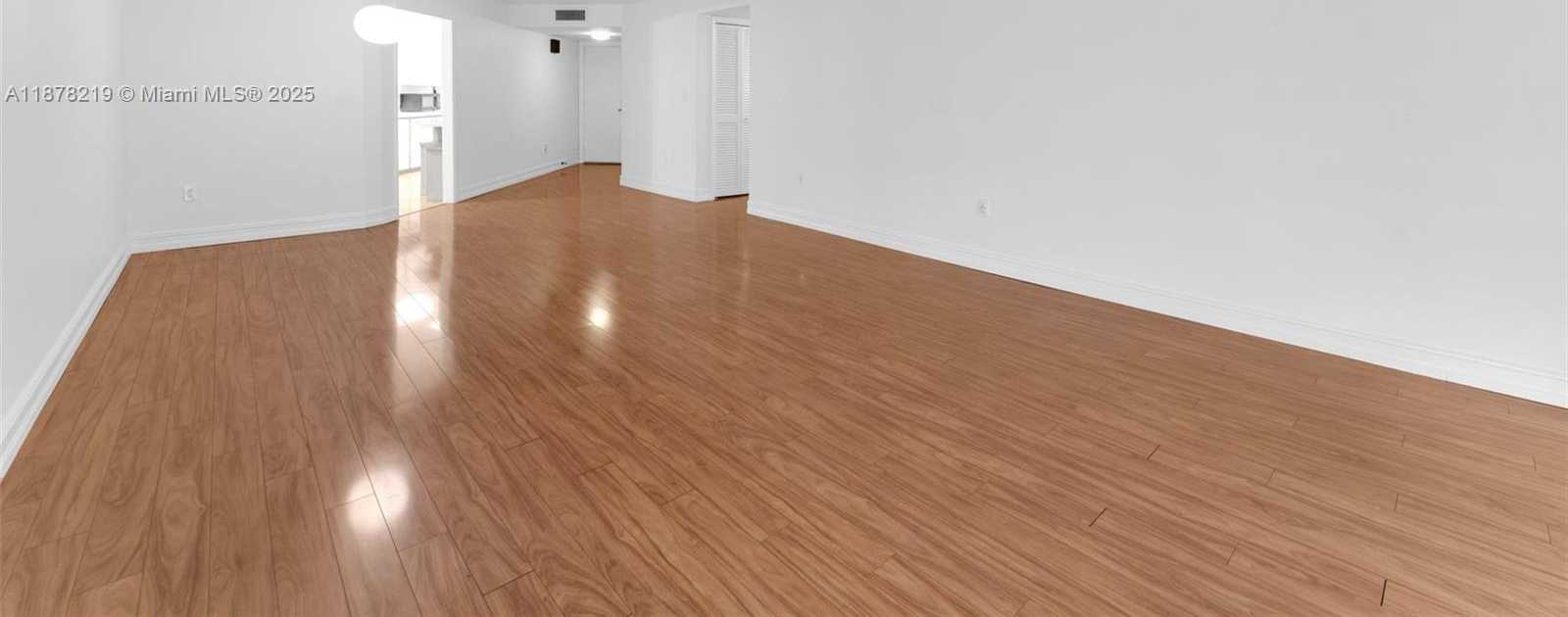 Small Image of 13951 KENDALE LAKES CIR #307A, Miami Number 6