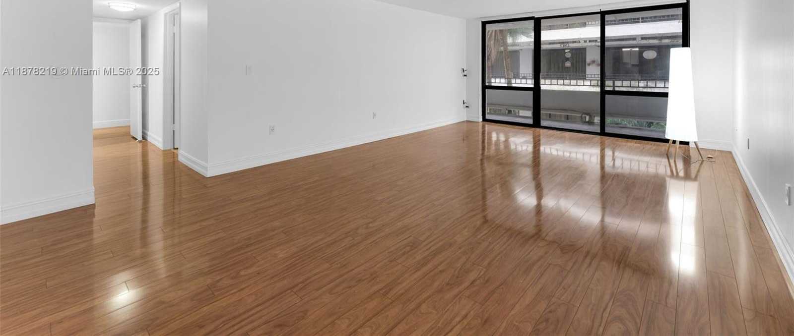 Small Image of 13951 KENDALE LAKES CIR #307A, Miami Number 8