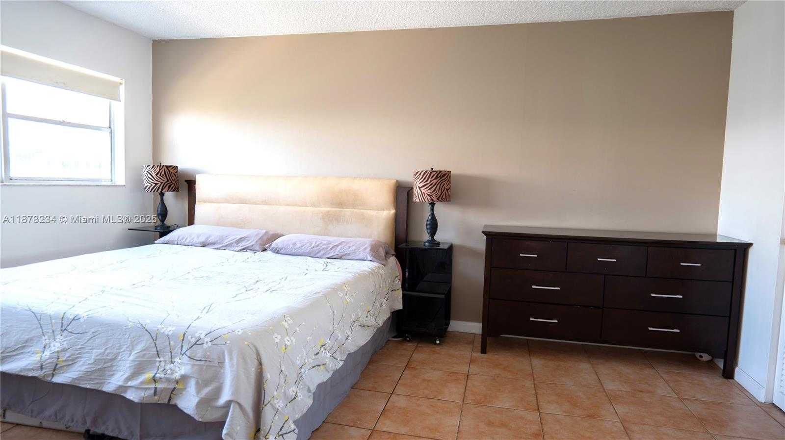 Small Image of 1881 WASHINGTON AVE #6H, Miami Beach Number 12
