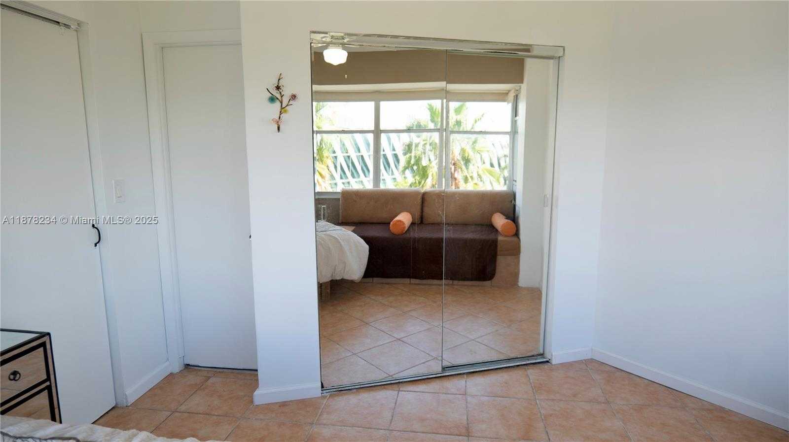Small Image of 1881 WASHINGTON AVE #6H, Miami Beach Number 9