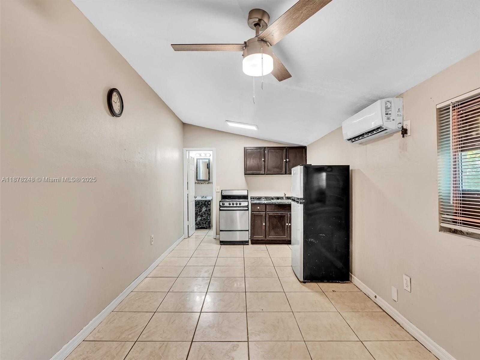 Small Image of 365 NORTH EAST 171ST TER, North Miami Beach Number 23