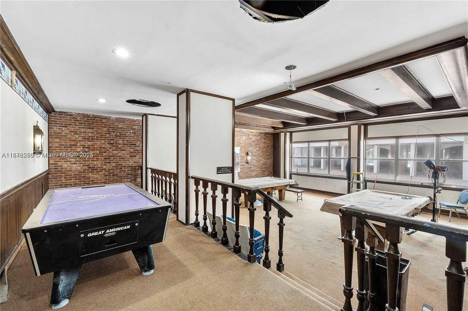 Small Image of 6039 COLLINS AVE #828, Miami Beach Number 21