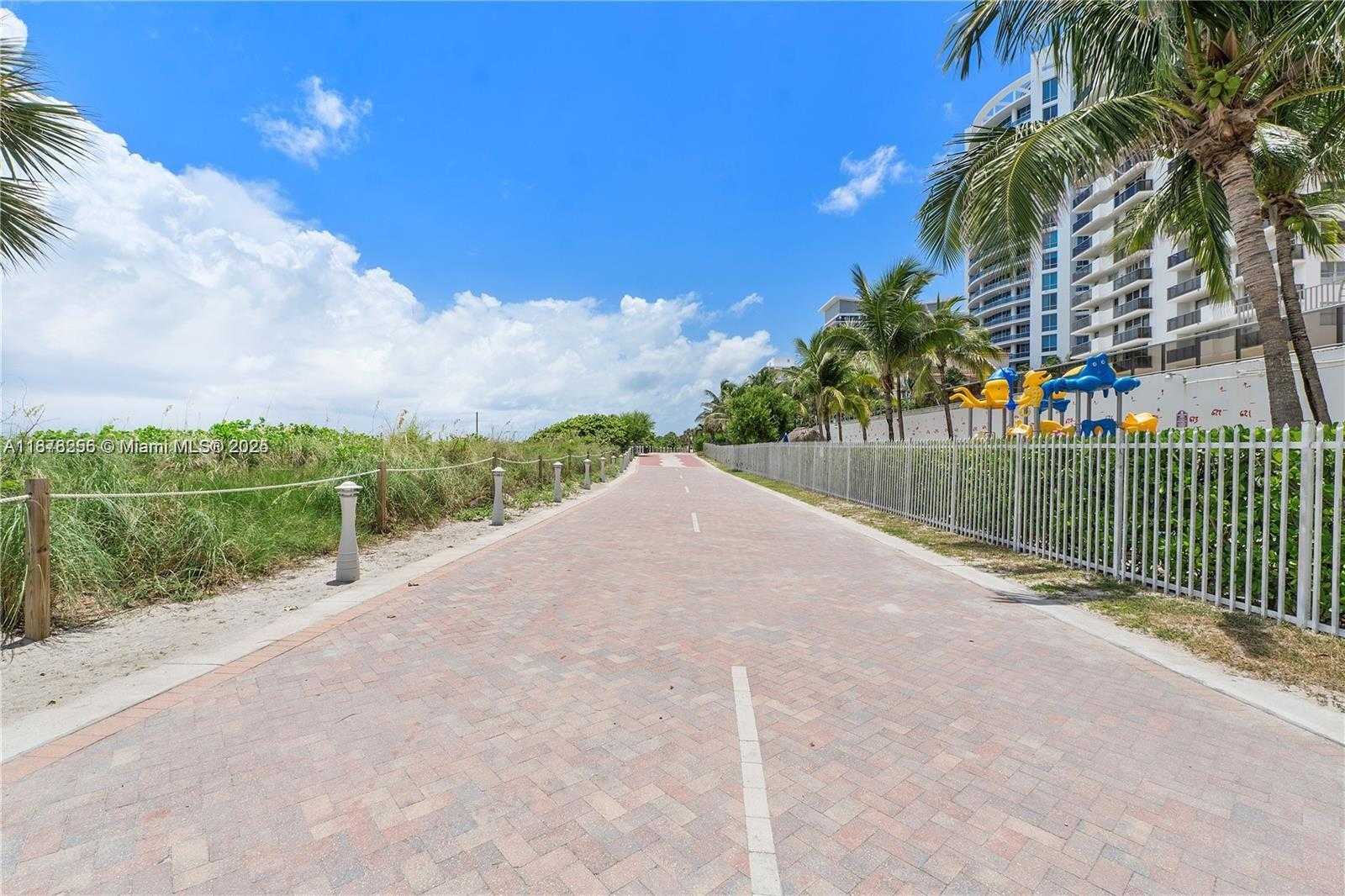 Small Image of 6039 COLLINS AVE #828, Miami Beach Number 27