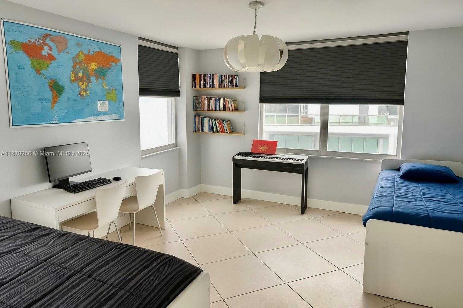 Small Image of 6039 COLLINS AVE #828, Miami Beach Number 7