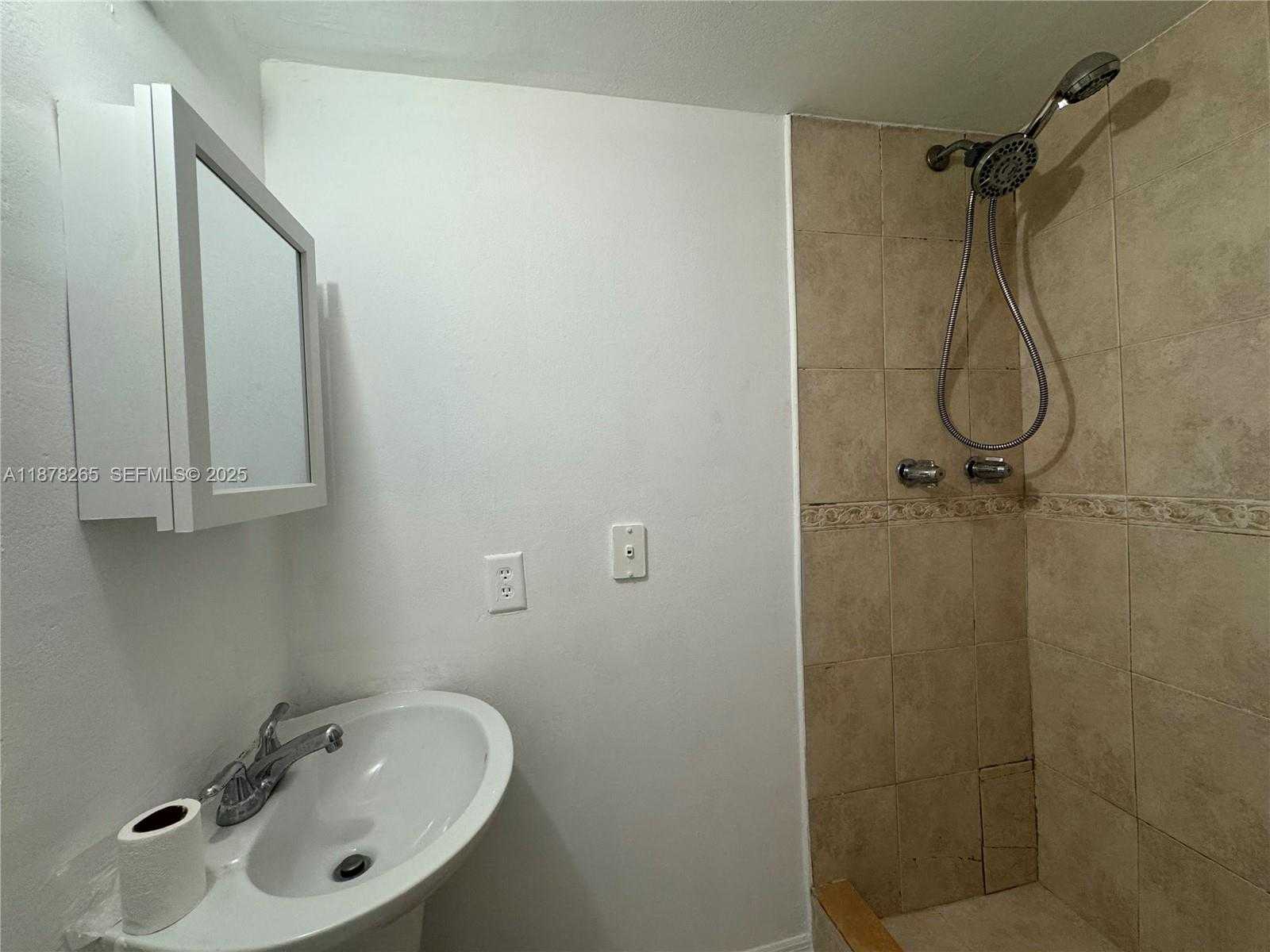 Small Image of 899 WEST AVE #8A, Miami Beach Number 13