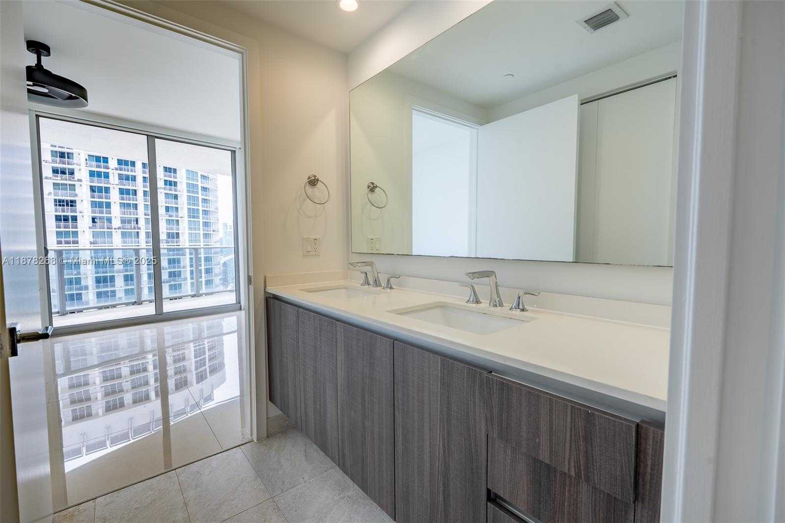 Small Image of 488 NORTH EAST 18TH ST #4202, Miami Number 22