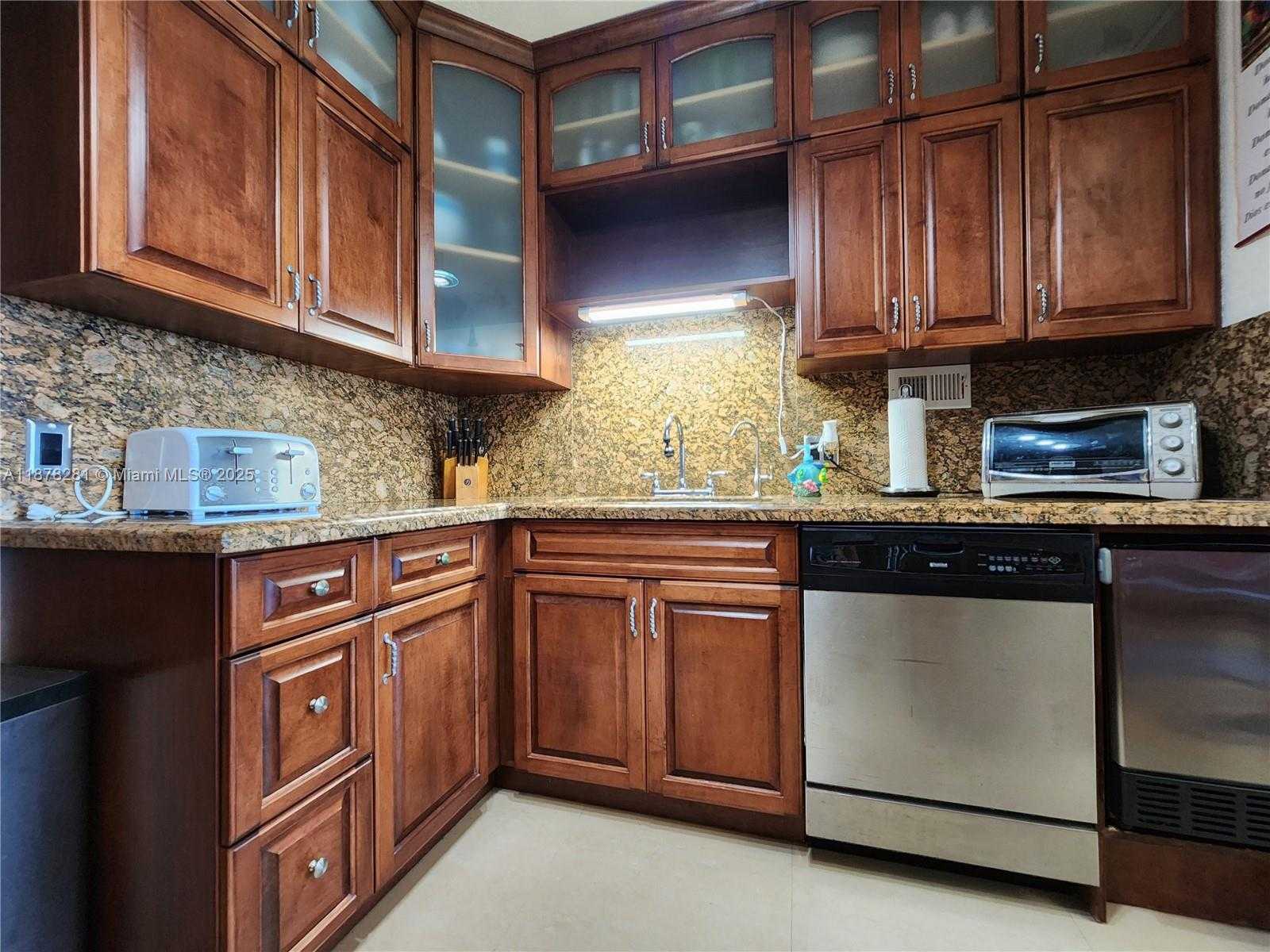 Small Image of 3505 SOUTH OCEAN DR #1006, Hollywood Number 10