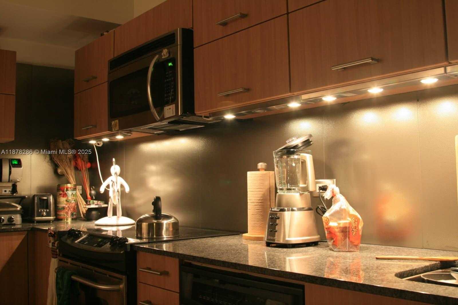 Small Image of 350 SOUTH MIAMI AVE #3409, Miami Number 7