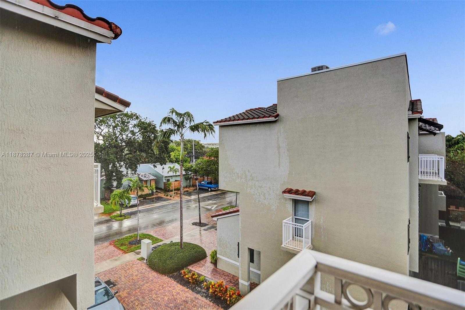 Small Image of 427 SOUTH EAST 13TH ST, Fort Lauderdale Number 32