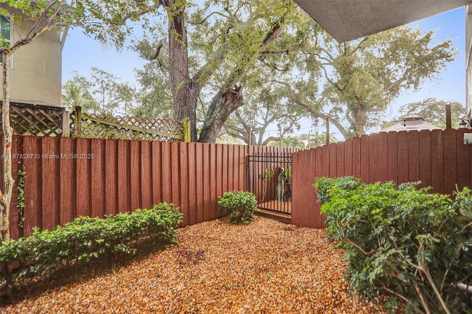 Small Image of 427 SOUTH EAST 13TH ST, Fort Lauderdale Number 37