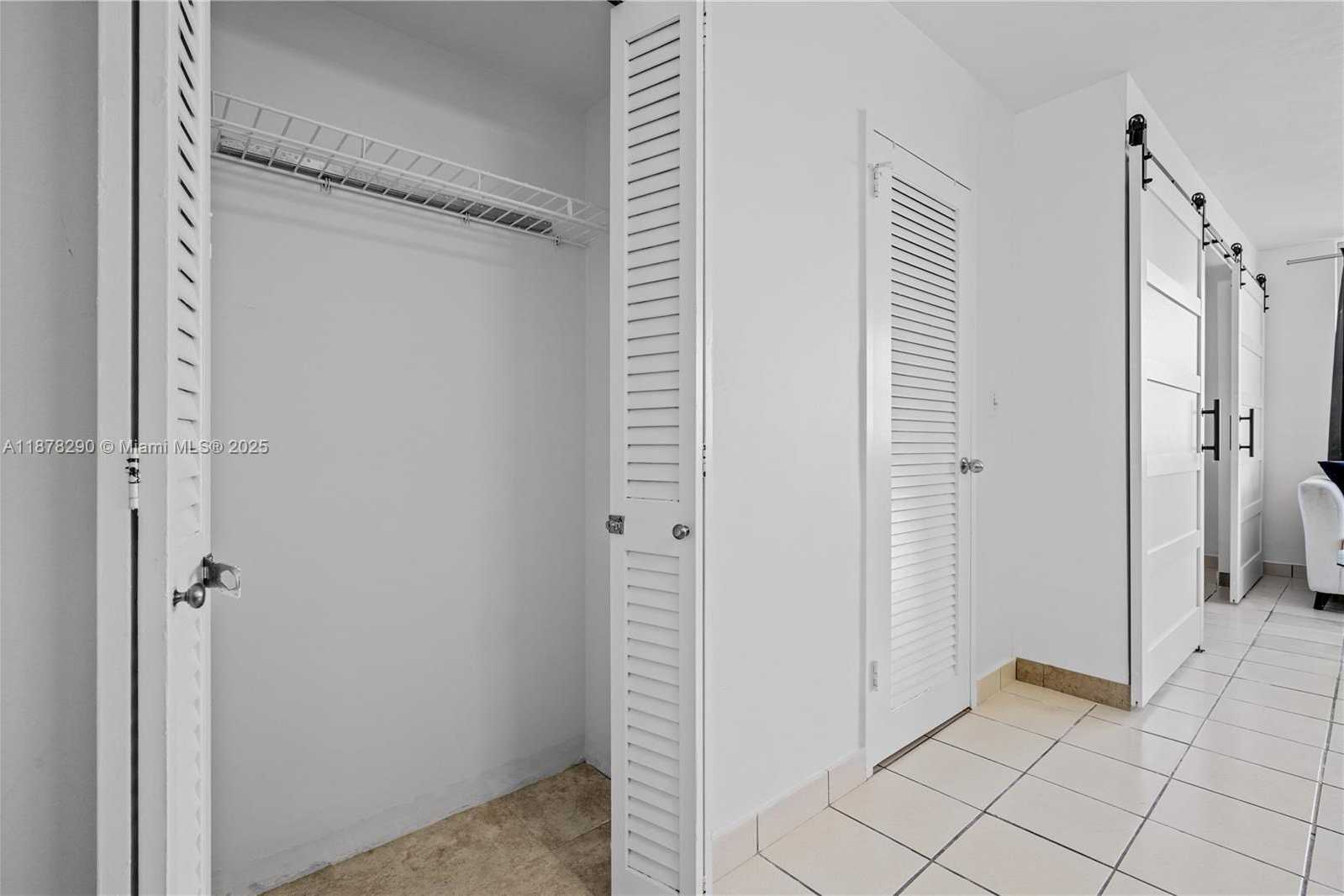 Small Image of 2899 COLLINS AVE #1021, Miami Beach Number 13