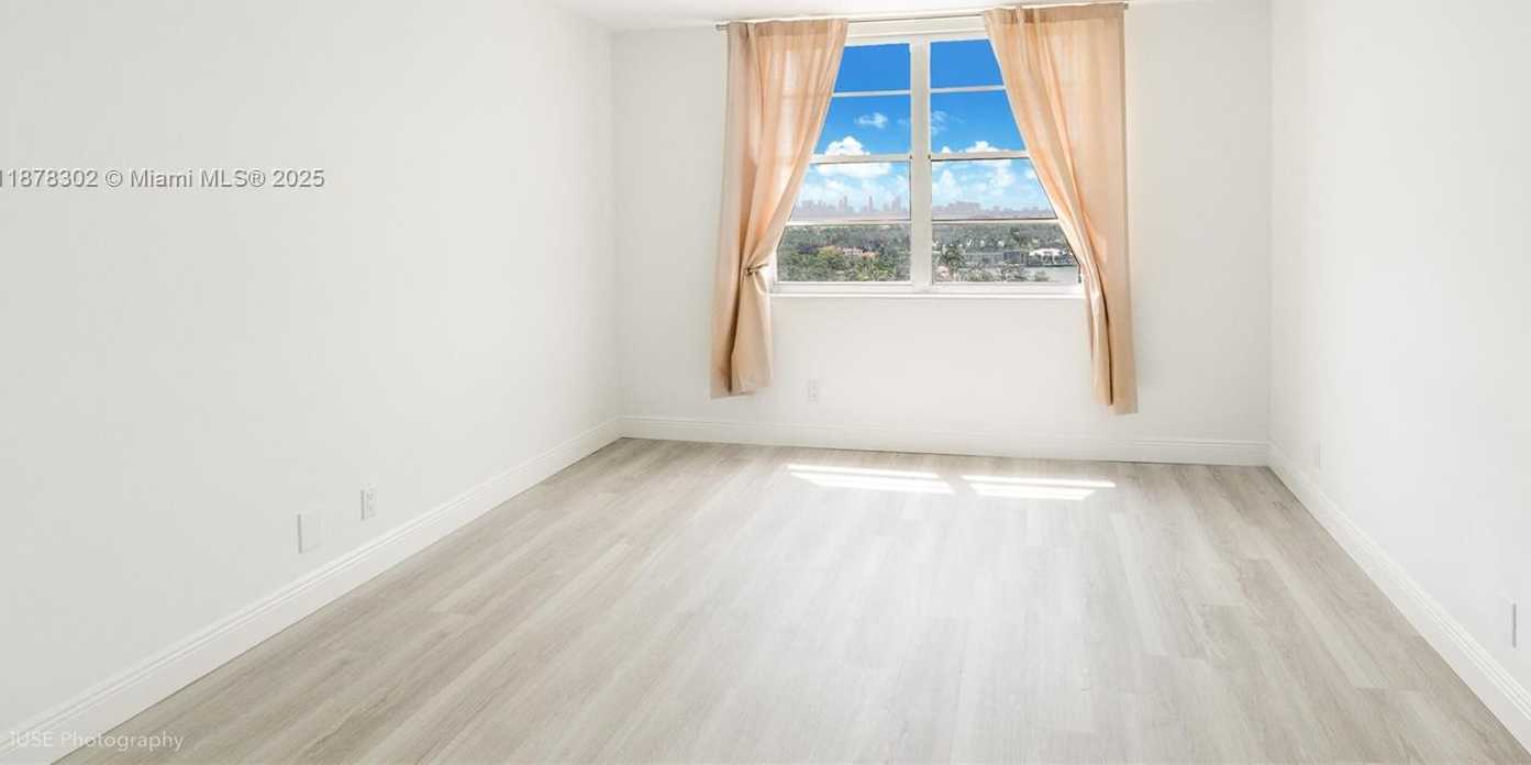 Small Image of 6770 INDIAN CREEK DR #11K, Miami Beach Number 6