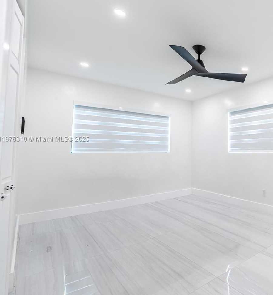 Small Image of 16881 SOUTH WEST 277TH ST, Homestead Number 16