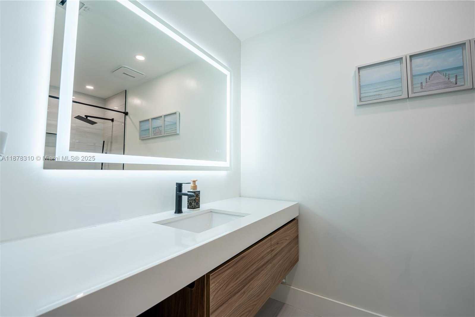 Small Image of 16881 SOUTH WEST 277TH ST, Homestead Number 3