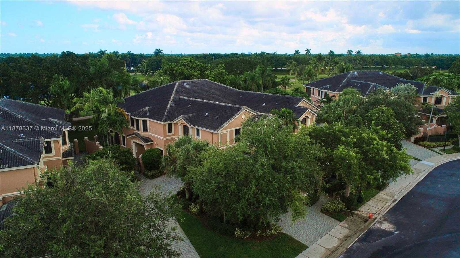 Small Image of 2707 CENTER CT DR #1-15, Weston Number 33