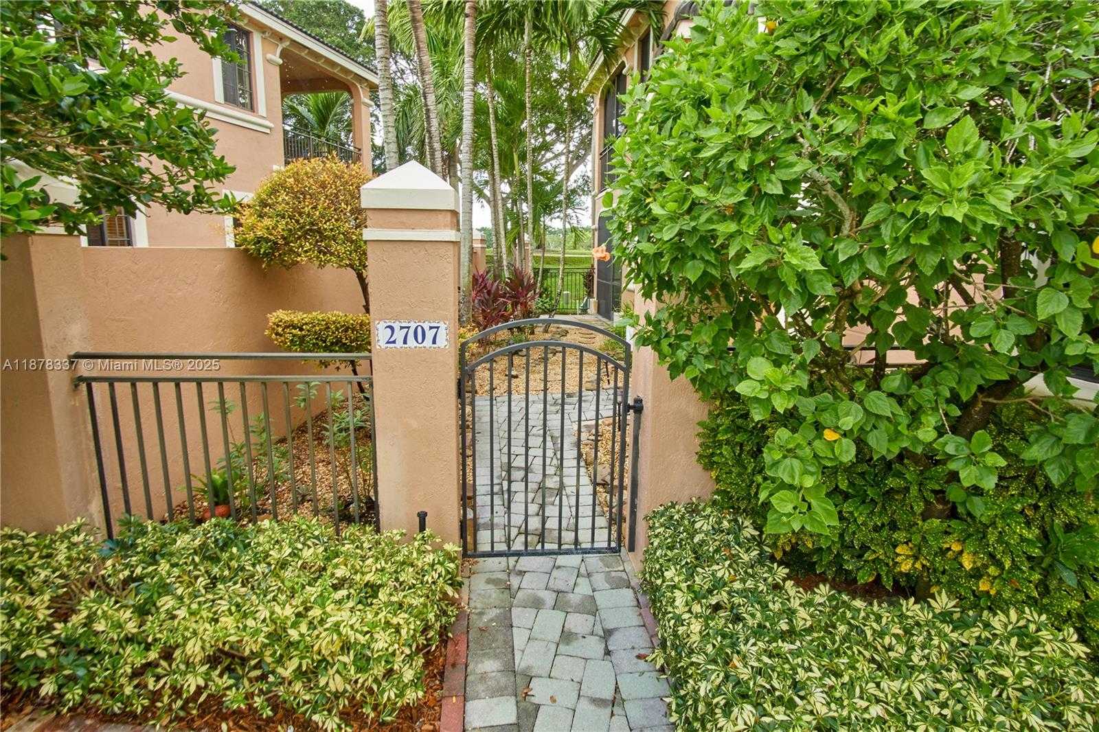Small Image of 2707 CENTER CT DR #1-15, Weston Number 4