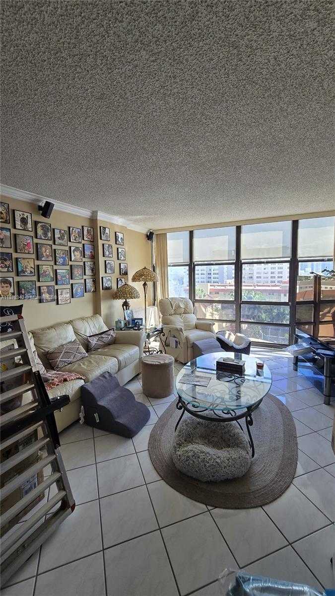 Small Image of 2017 SOUTH OCEAN DR #706, Hallandale Beach Number 14