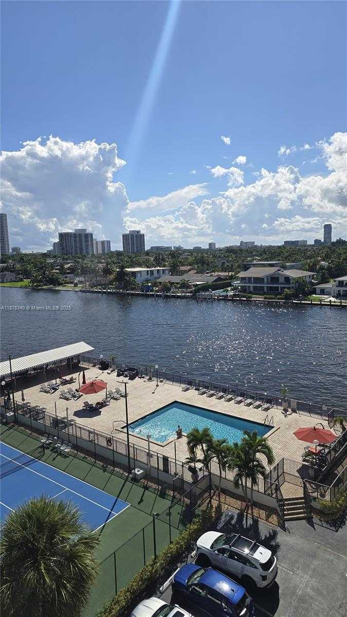 Small Image of 2017 SOUTH OCEAN DR #706, Hallandale Beach Number 2
