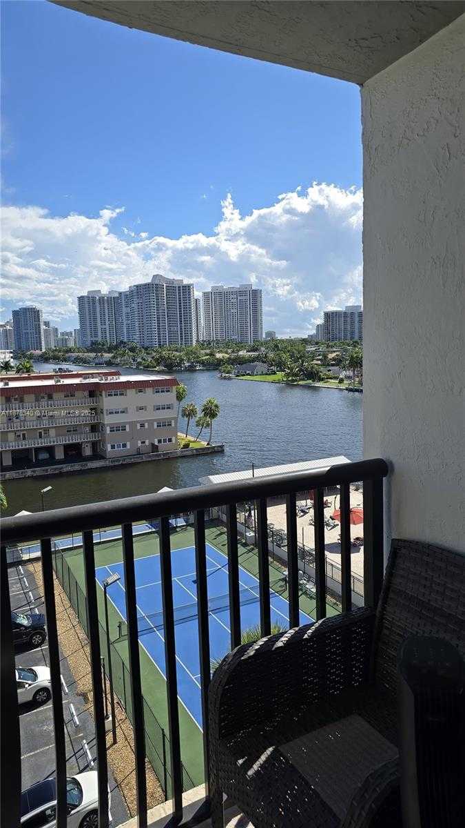 Small Image of 2017 SOUTH OCEAN DR #706, Hallandale Beach Number 7