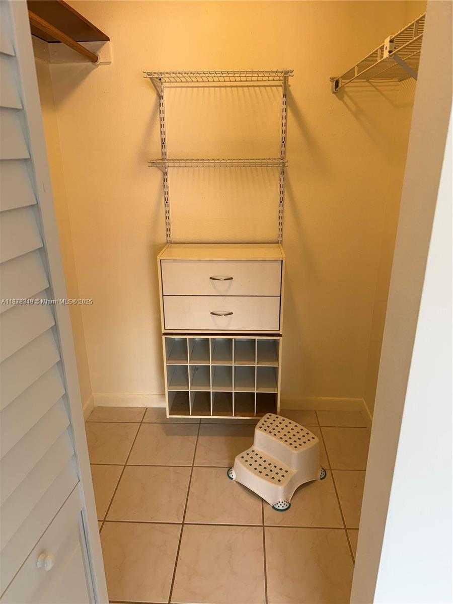Small Image of 20420 SOUTH WEST 122ND AVE, Miami Number 11