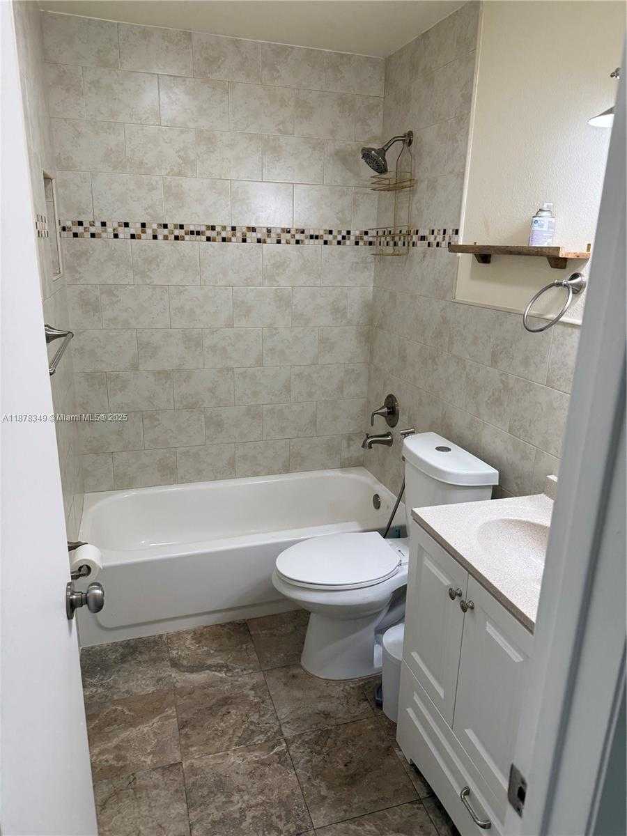Small Image of 20420 SOUTH WEST 122ND AVE, Miami Number 12
