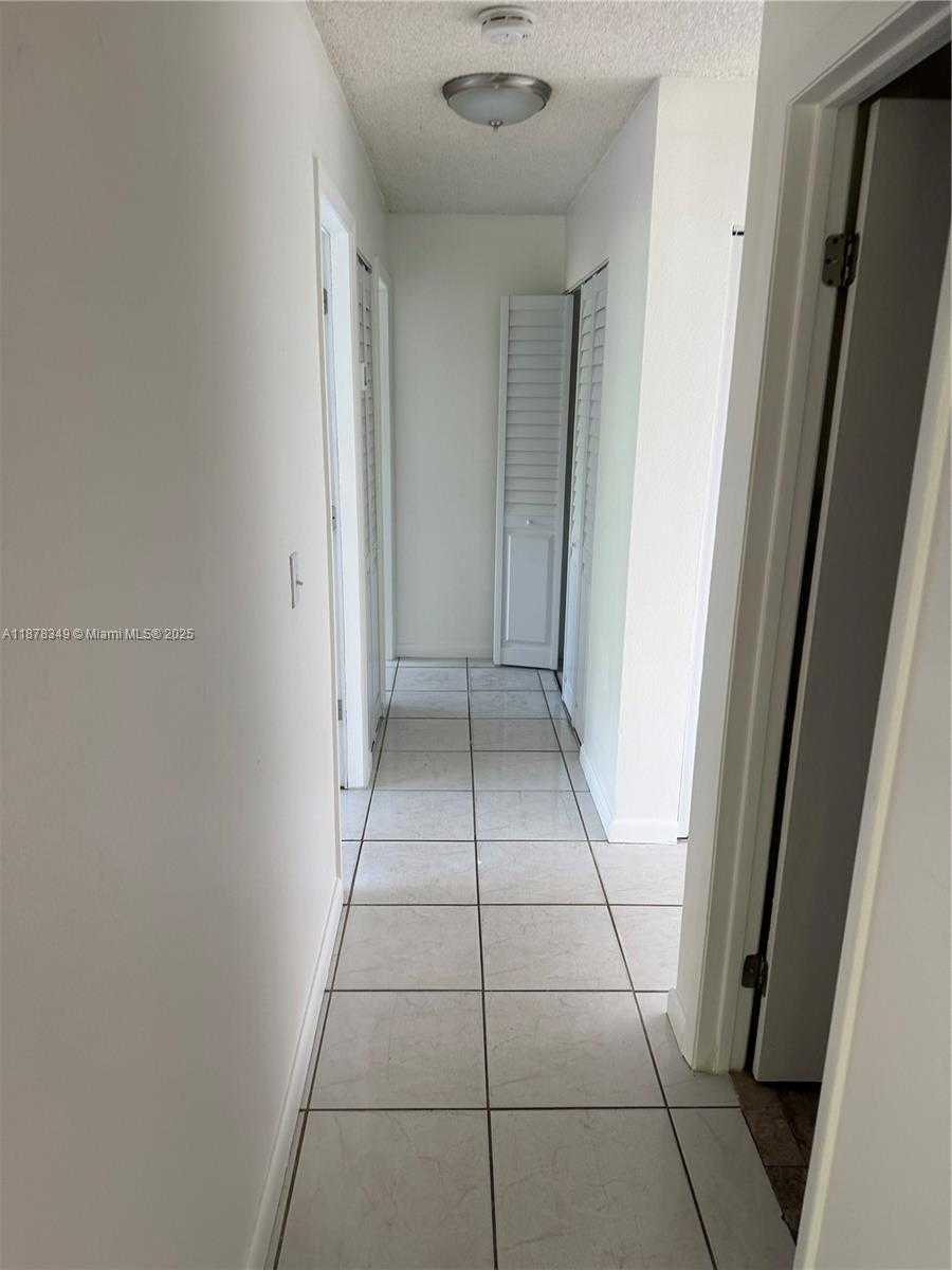 Small Image of 20420 SOUTH WEST 122ND AVE, Miami Number 13