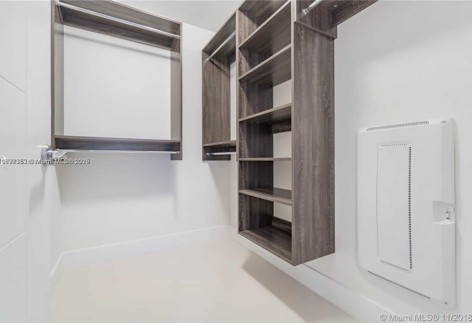 Small Image of 2960 NORTH EAST 207TH ST #901+Den, Aventura Number 13
