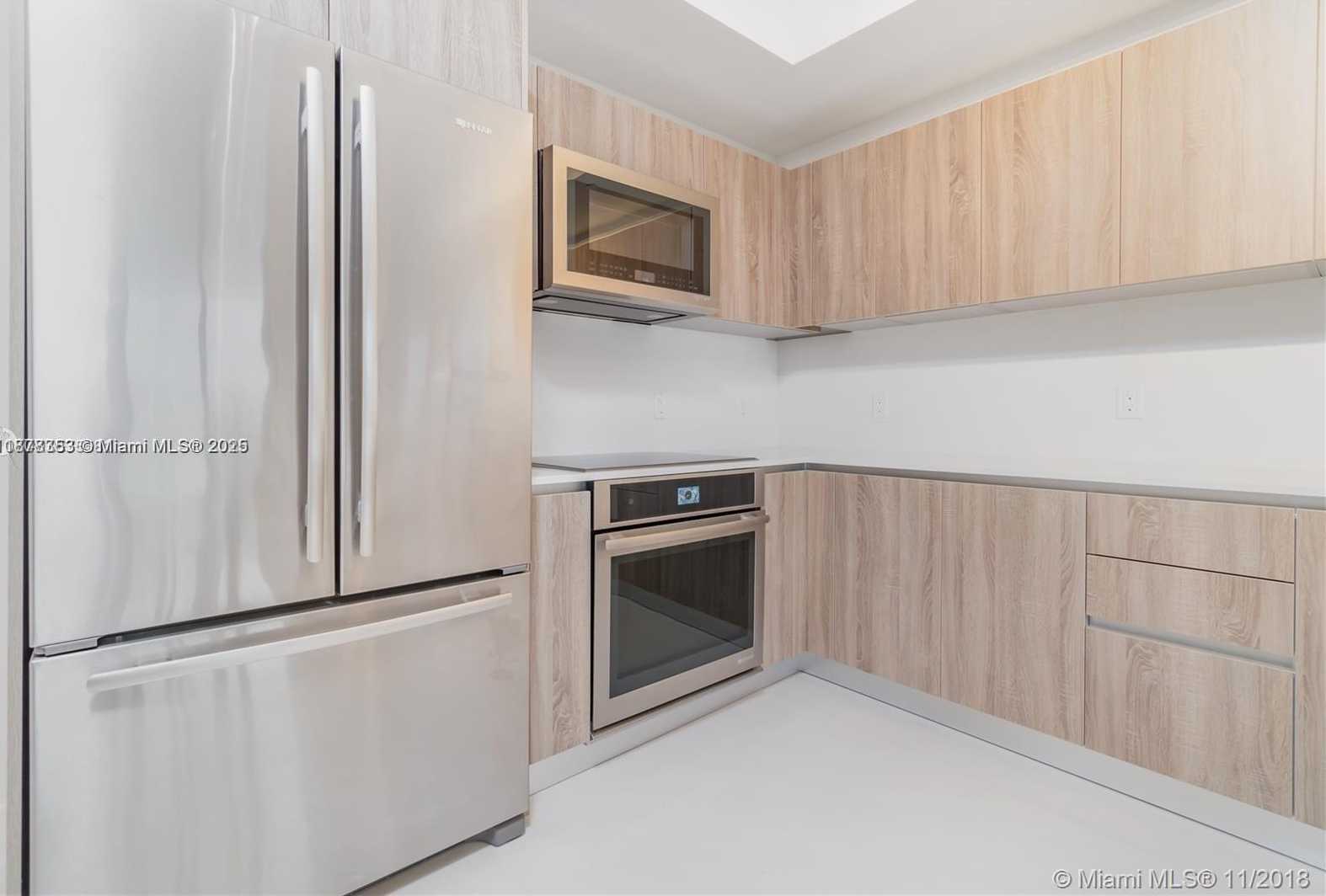 Small Image of 2960 NORTH EAST 207TH ST #901+Den, Aventura Number 5