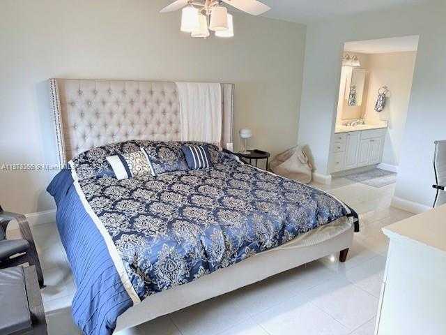 Small Image of 2333 BRICKELL AVE #1710, Miami Number 13