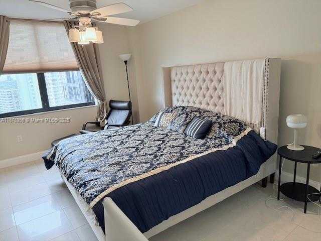 Small Image of 2333 BRICKELL AVE #1710, Miami Number 14