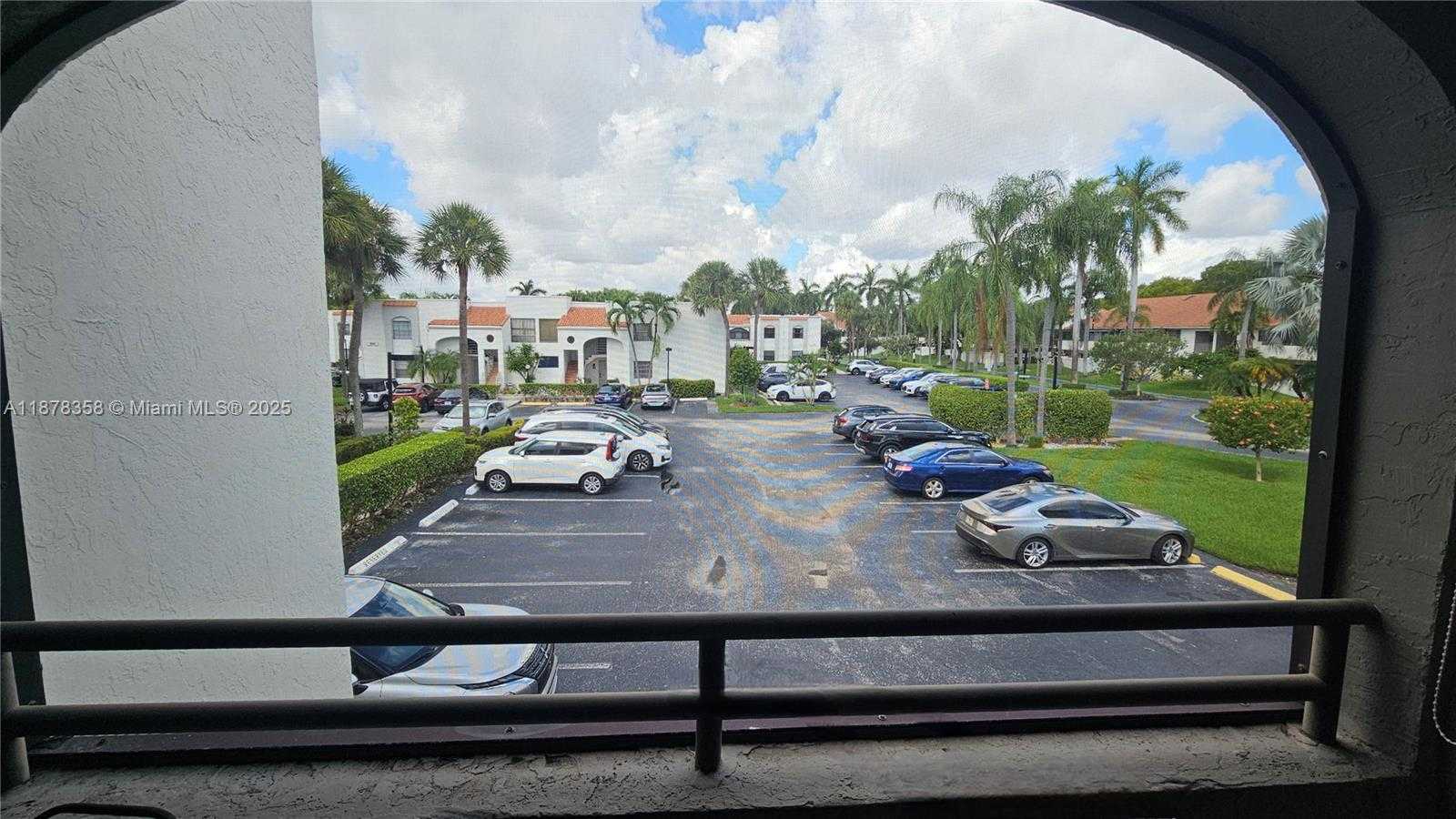 Small Image of 3544 MAGELLAN CIR #117, Aventura Number 10