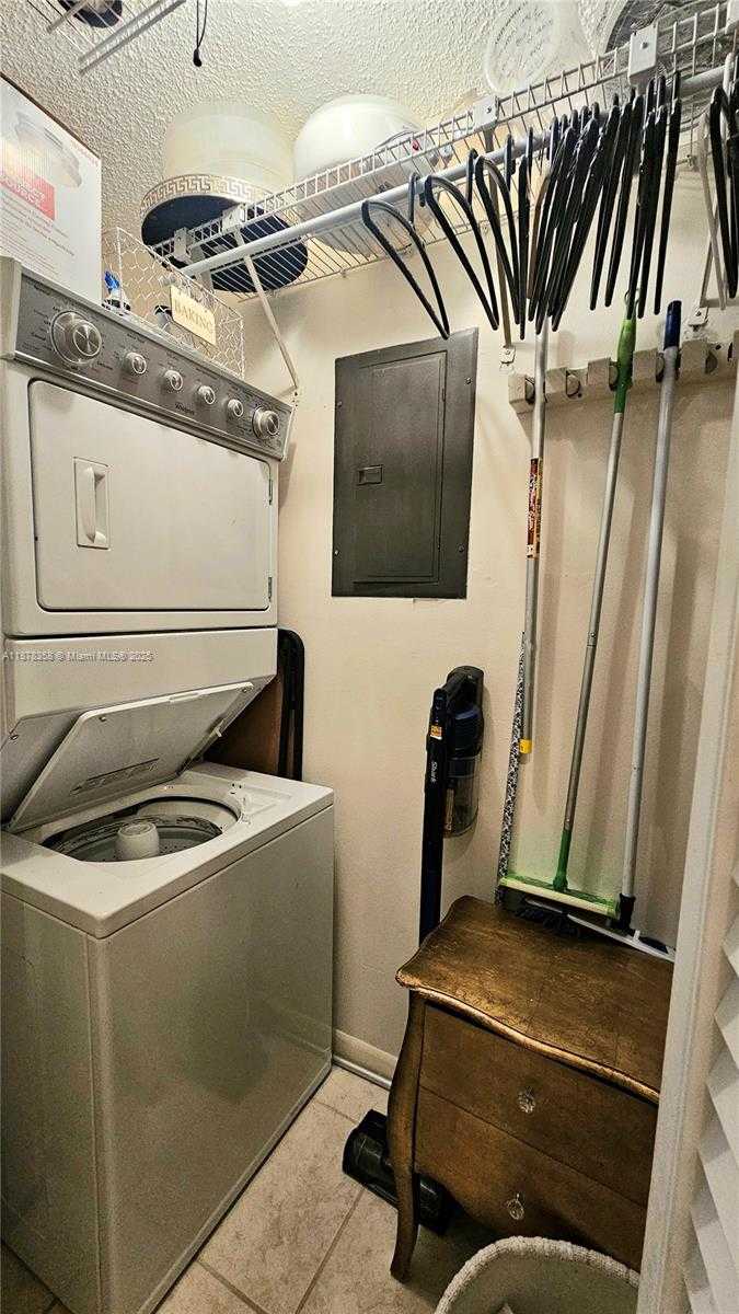 Small Image of 3544 MAGELLAN CIR #117, Aventura Number 30