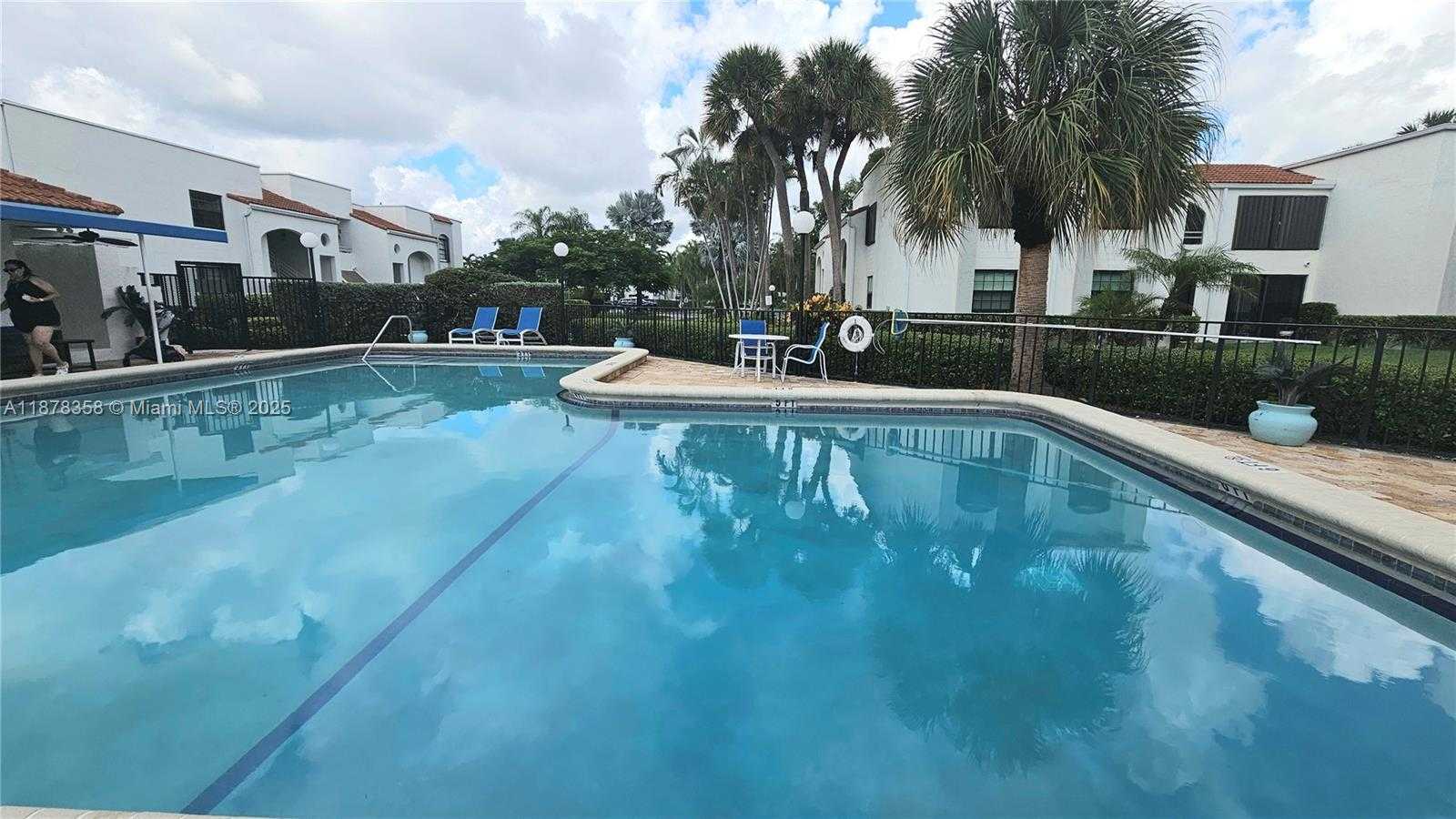 Small Image of 3544 MAGELLAN CIR #117, Aventura Number 34