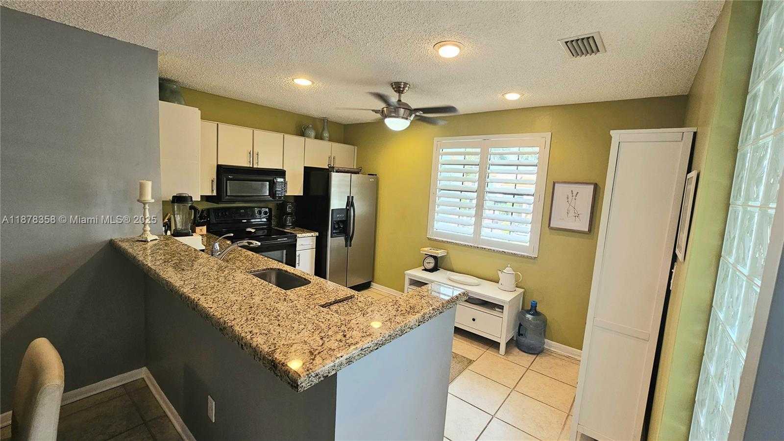 Small Image of 3544 MAGELLAN CIR #117, Aventura Number 7