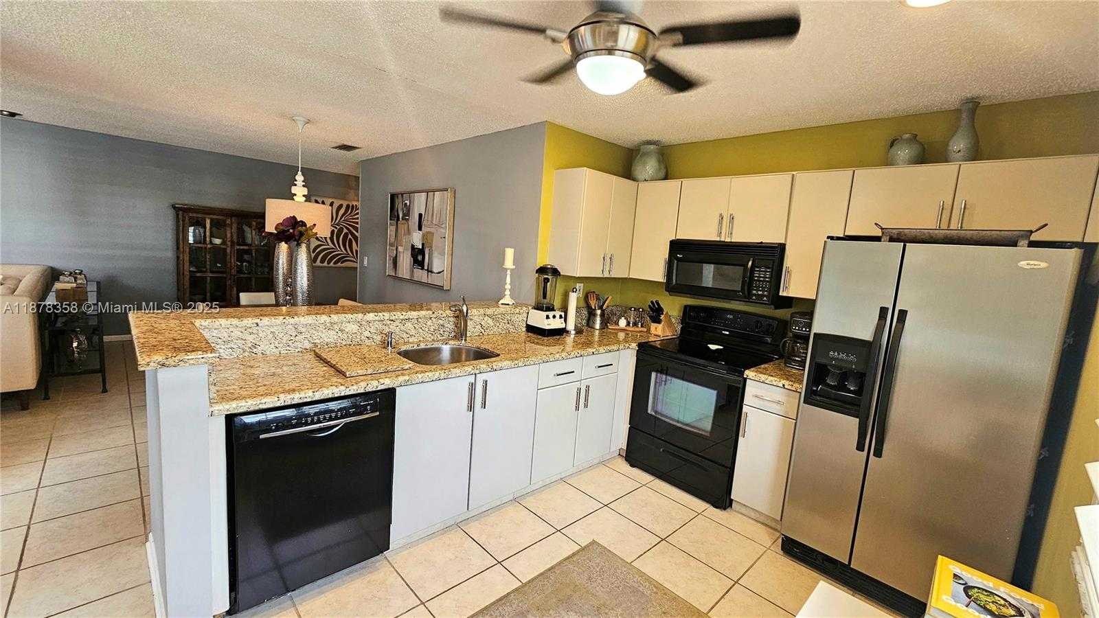 Small Image of 3544 MAGELLAN CIR #117, Aventura Number 8