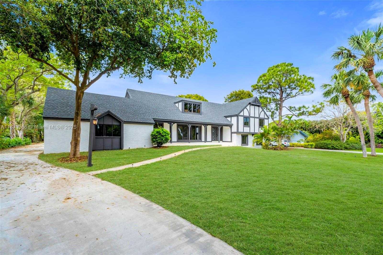 Small Image of 11143 MONET WOODS RD, Palm Beach Gardens Number 6