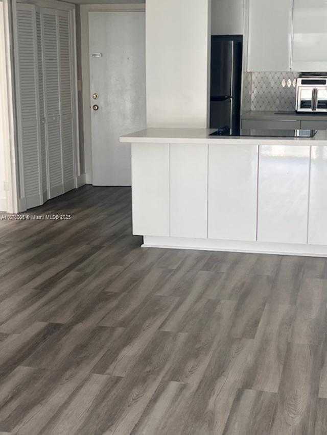 Small Image of 17620 ATLANTIC BLVD #505, Sunny Isles Beach Number 11