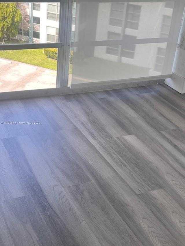 Small Image of 17620 ATLANTIC BLVD #505, Sunny Isles Beach Number 12