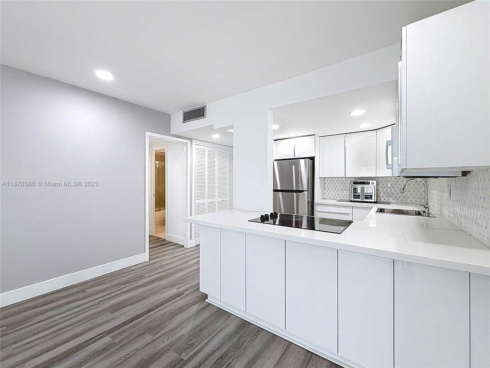 Small Image of 17620 ATLANTIC BLVD #505, Sunny Isles Beach Number 17