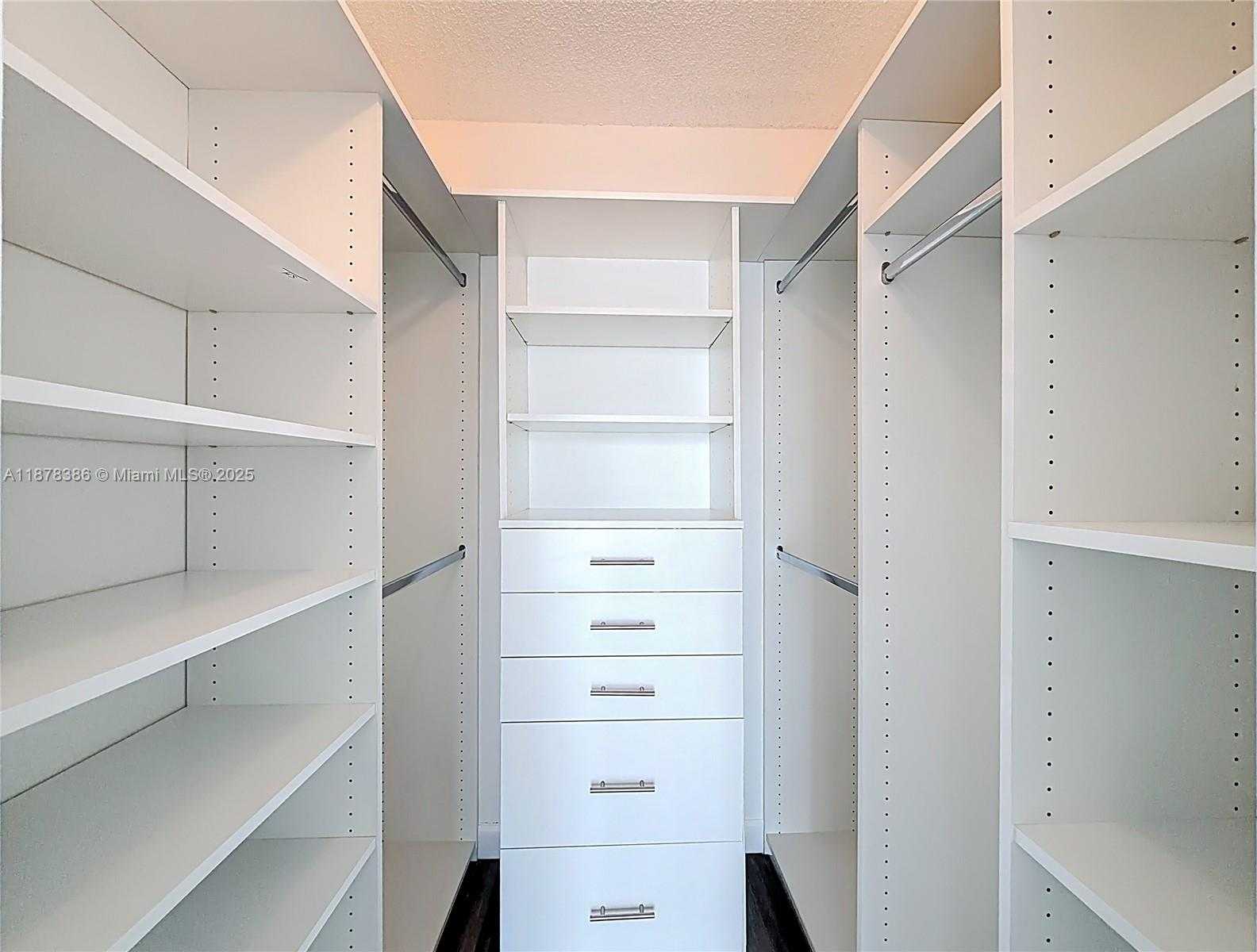 Small Image of 17620 ATLANTIC BLVD #505, Sunny Isles Beach Number 29