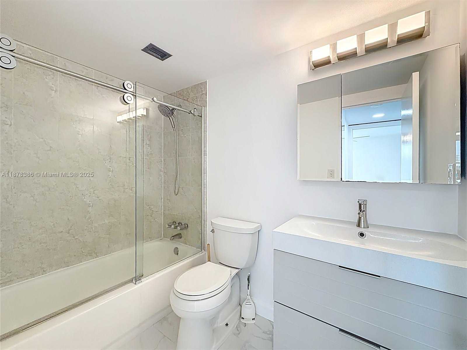 Small Image of 17620 ATLANTIC BLVD #505, Sunny Isles Beach Number 30
