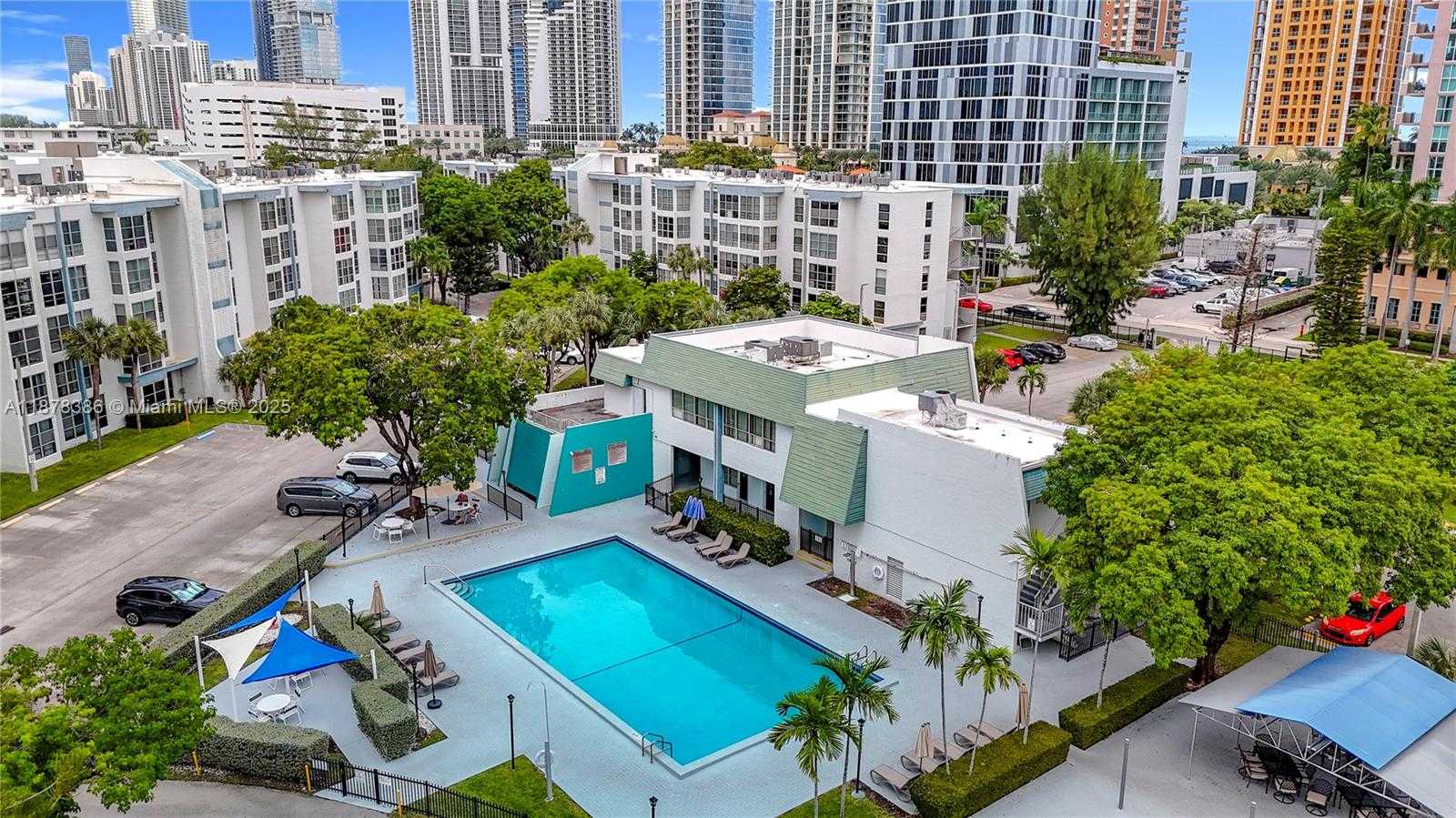 Small Image of 17620 ATLANTIC BLVD #505, Sunny Isles Beach Number 34