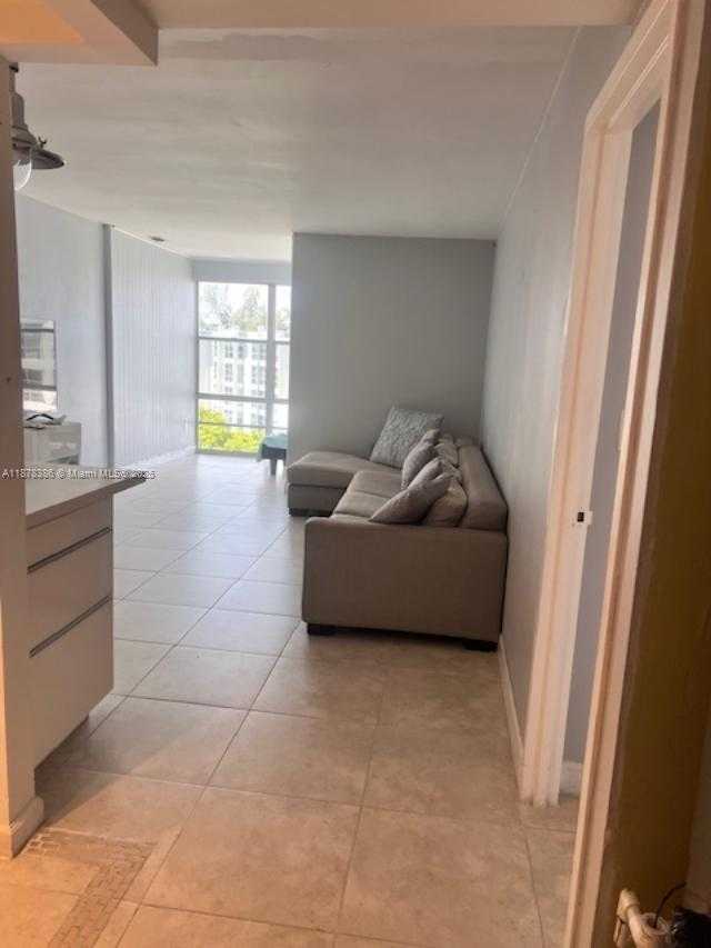 Small Image of 17620 ATLANTIC BLVD #505, Sunny Isles Beach Number 6
