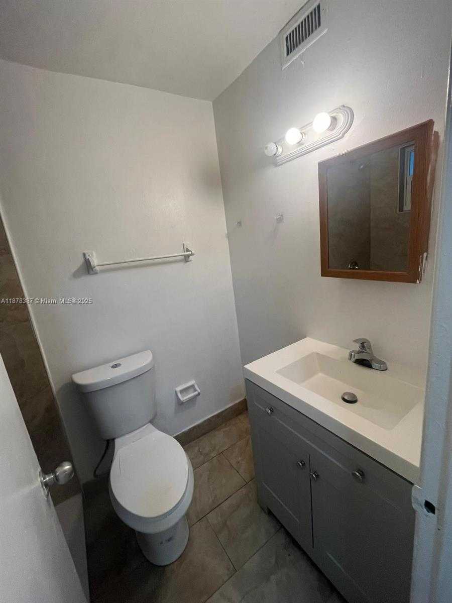 Small Image of 7490 SOUTH WEST 10TH CT #1-4, North Lauderdale Number 3