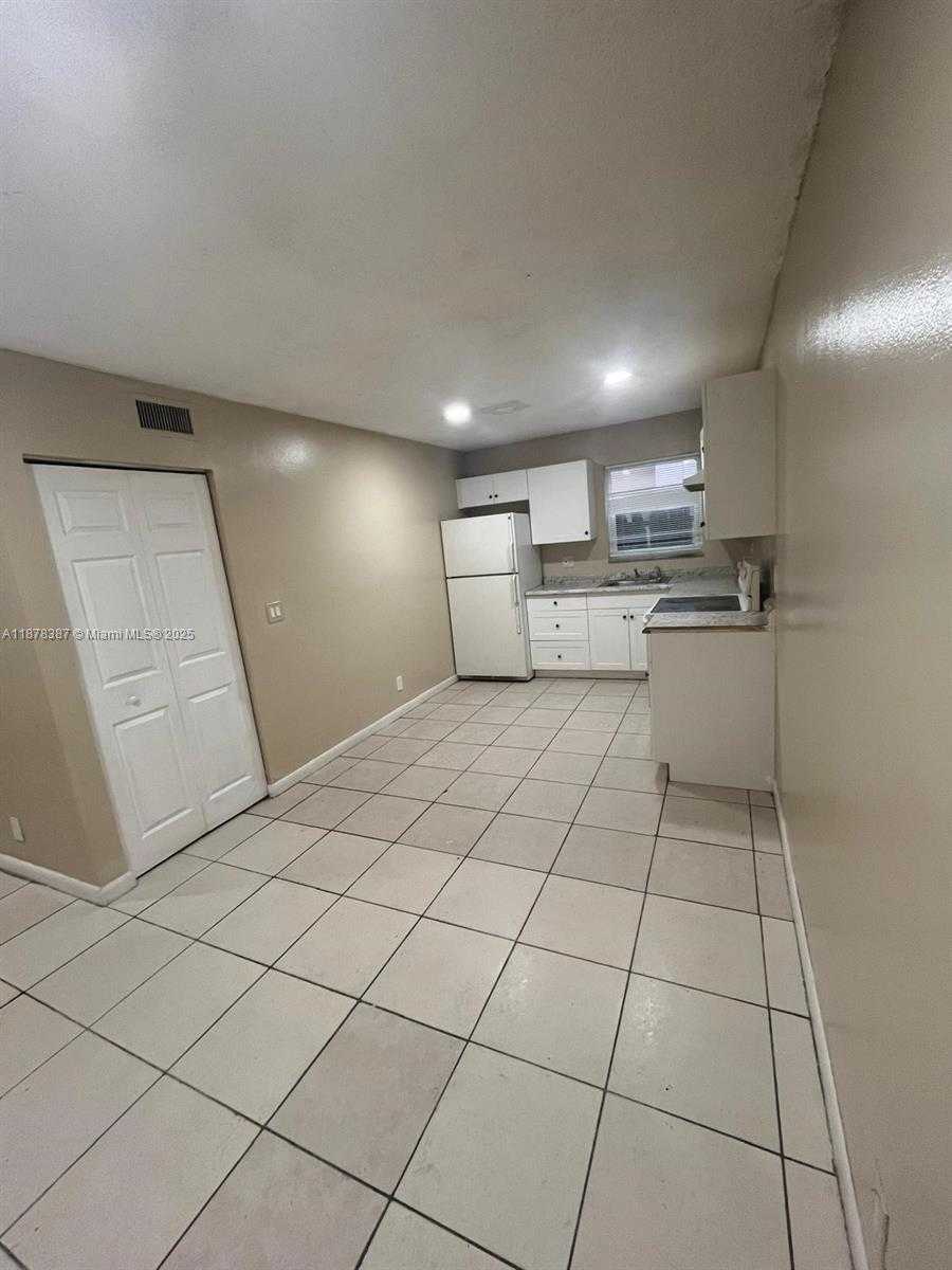 Small Image of 7490 SOUTH WEST 10TH CT #1-4, North Lauderdale Number 6