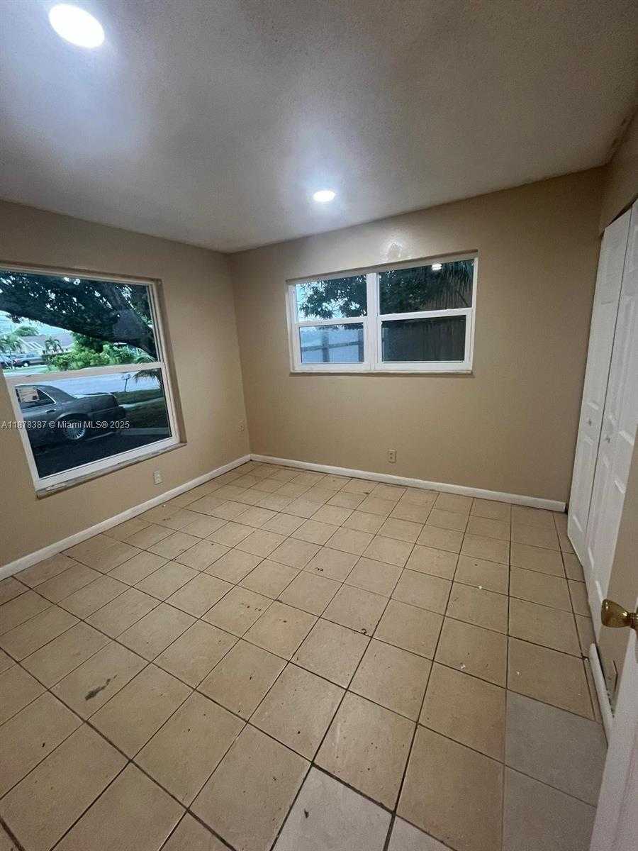 Small Image of 7490 SOUTH WEST 10TH CT #1-4, North Lauderdale Number 7