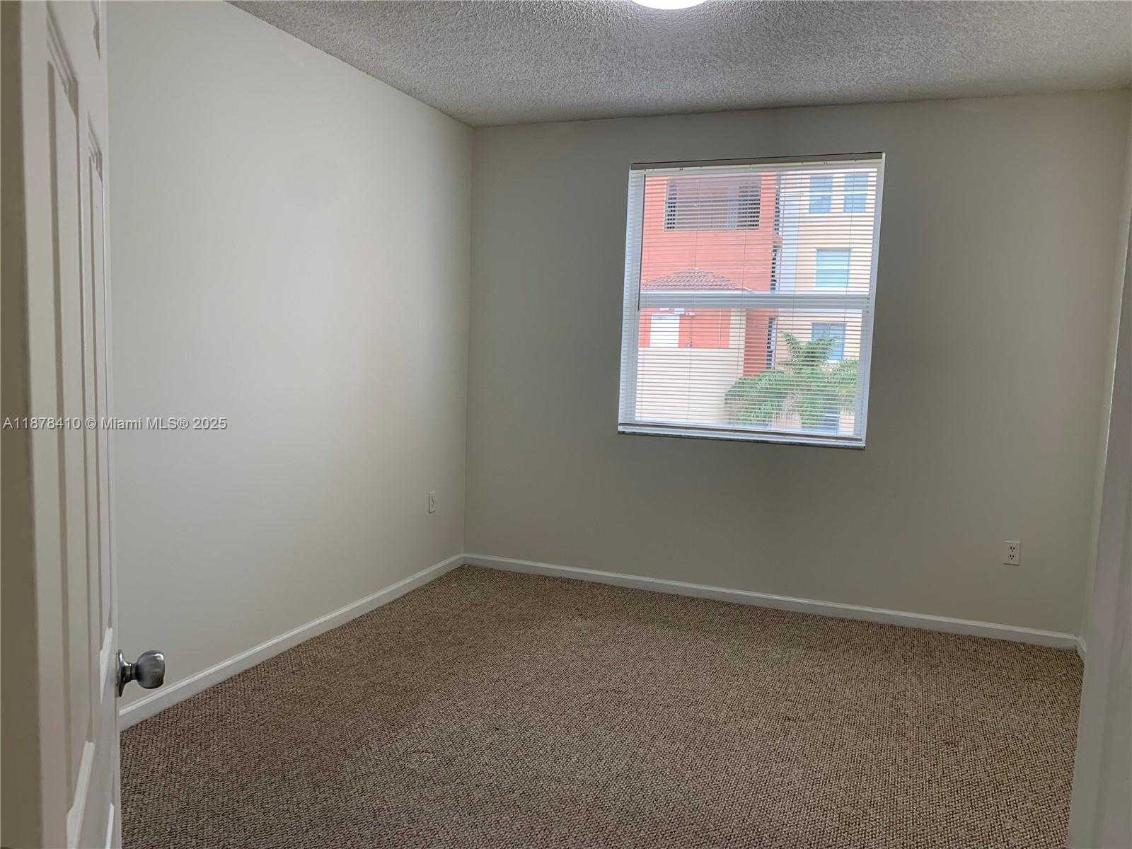 Small Image of 17150 NORTH BAY RD #2717, Sunny Isles Beach Number 19