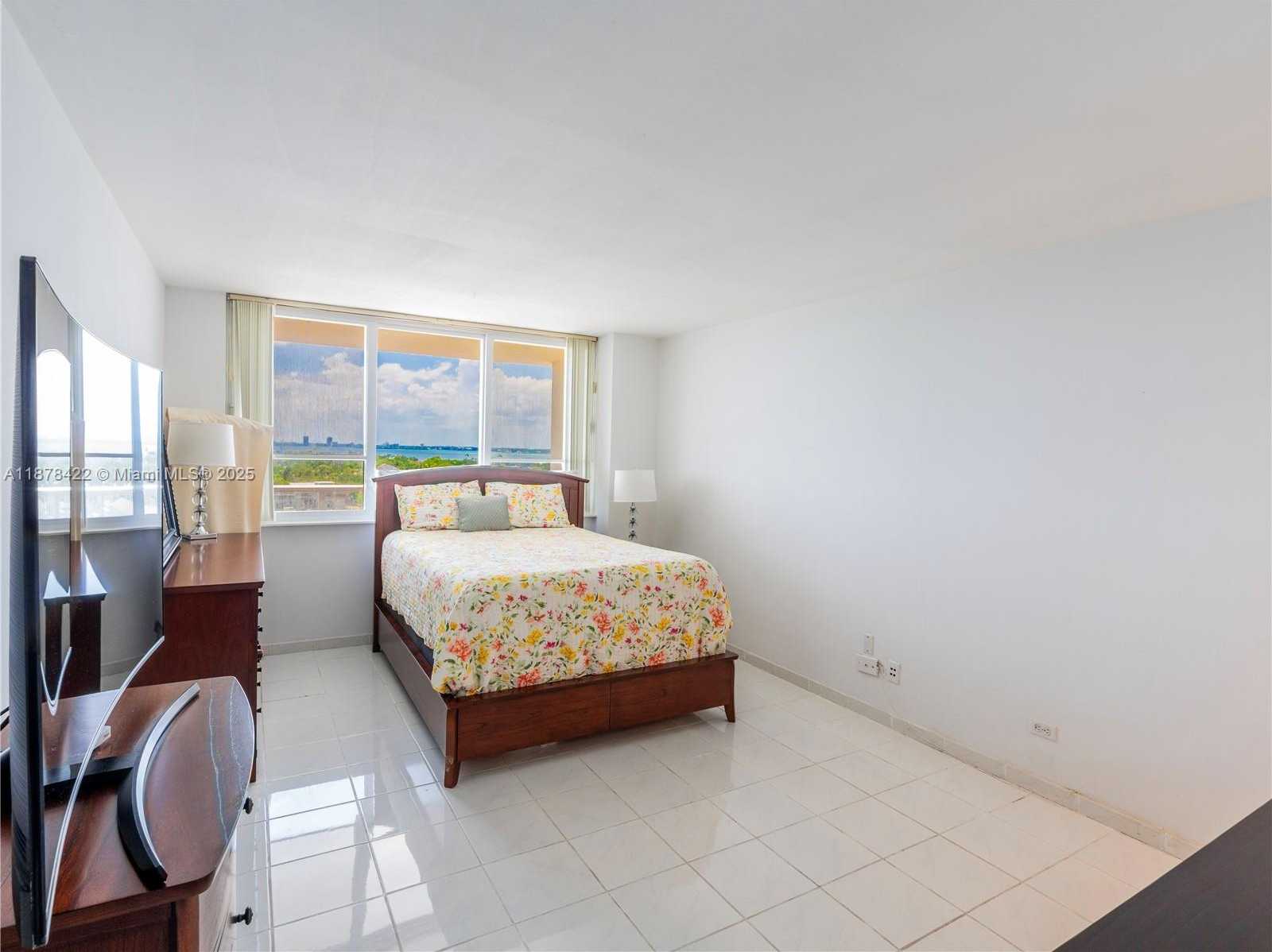 Small Image of 5005 COLLINS AVE #1105, Miami Beach Number 10